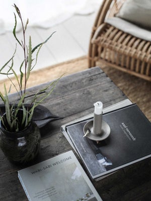 Keraaminen kynttil&auml;njalka