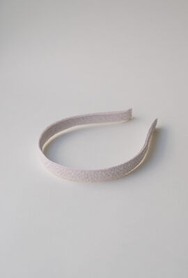 Hiuspanta ohut, vaalea hiekka