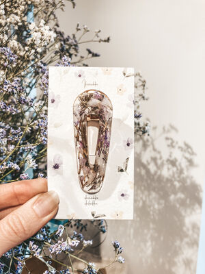 Kukkapinni aidoista kukista, Ikiviuhko