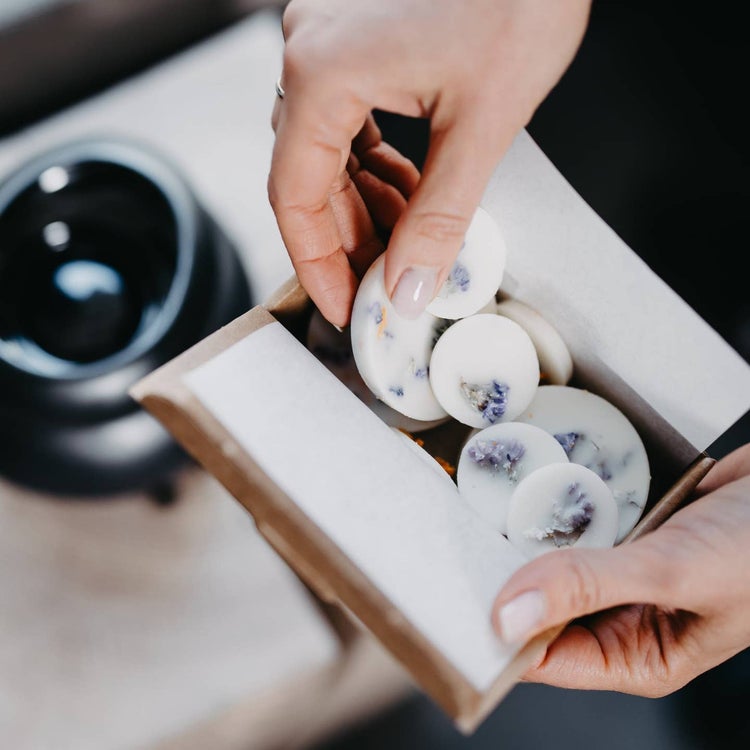 Tuoksuvaha, soijavaha