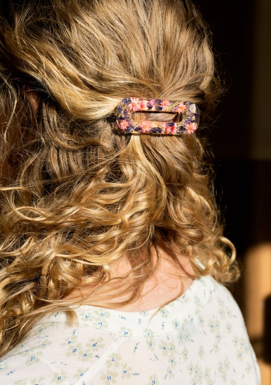 Kukkapinni aidoista kukista, Pioni